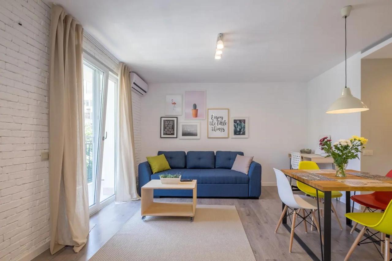 Quiet & Airy Modern Apt. Centre Free Parking Appartement Sofia