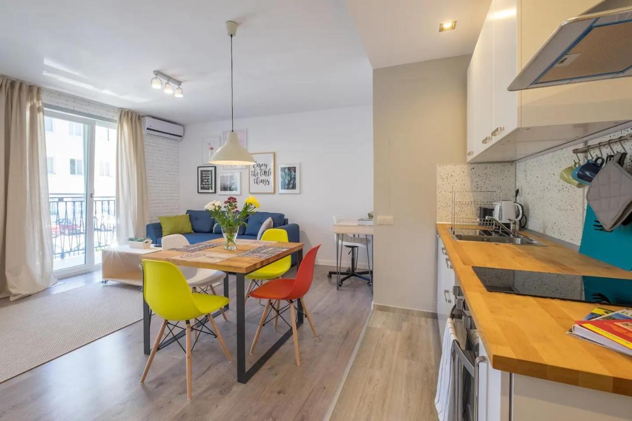 Appartement Quiet & Airy Modern Apt. Centre Free Parking *